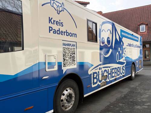 Seitenansicht des Bücherbusses